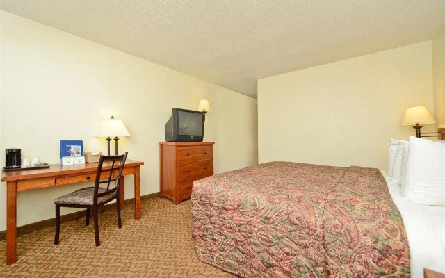Americas Best Value Inn and Suites Overland Park/Kansas City