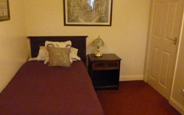 The Horseshoes Bed & Breakfast