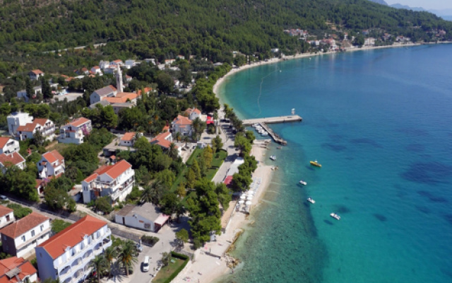 Room Dalsi - 10 m from beach: R1 Zaostrog, Riviera Makarska