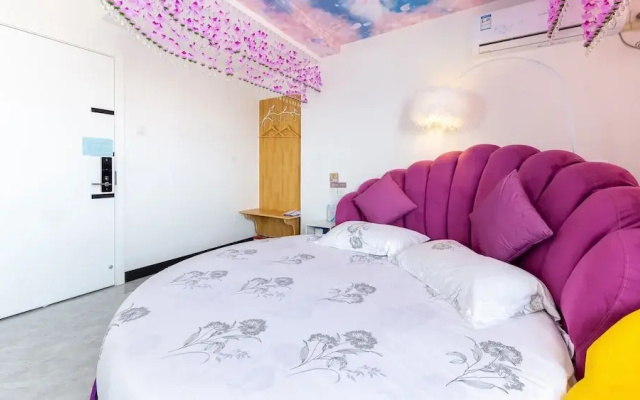 Floral Hotel Jiu Qi Yin Ju Dunhuang