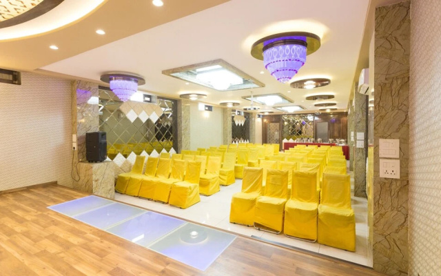 Hotel Raj