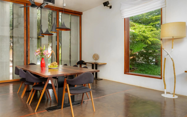 Modern 5 bedroom central pool villa - Rose Apple Residences