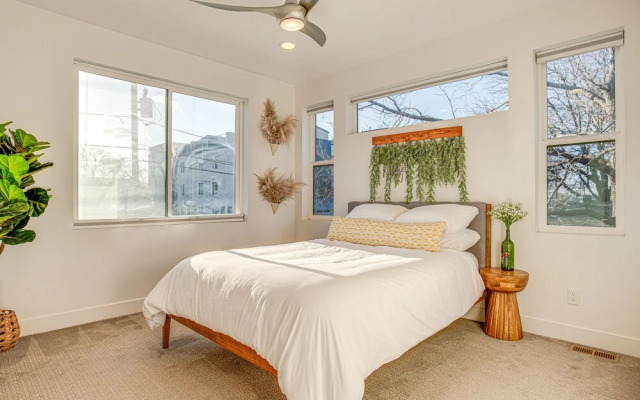 Modern Denver Vacation Rental w/ Rooftop Deck!