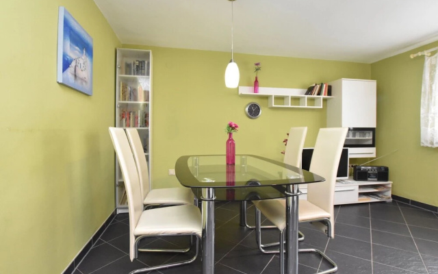 Graceful Apartment With Garden in Rerik Mecklenburg