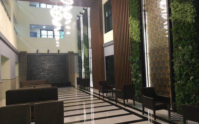 Отель Dusit Grand Condo View Pattaya Паттайя вид на фасад