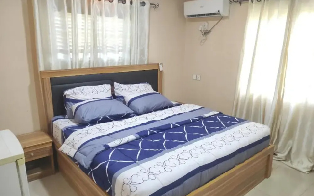 Abeokuta 2-bed House, Sleeps 4 With Free Parking