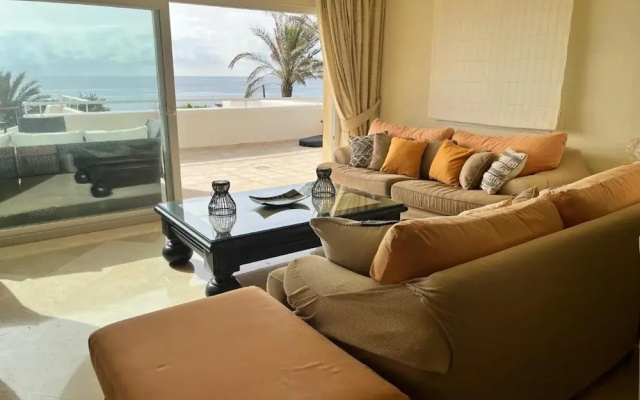 Spacious Stunning Views 2-bed Apartment, Estepona