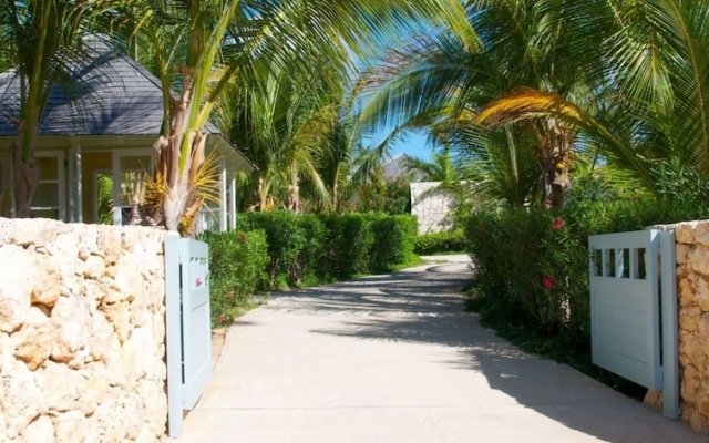 Santosha Estate in West End Village, Anguilla from 3558$, photos, reviews - zenhotels.com hotel front