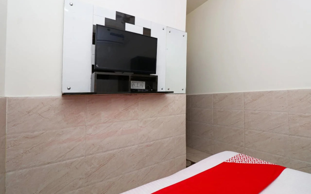 Karan Paradise By OYO Rooms