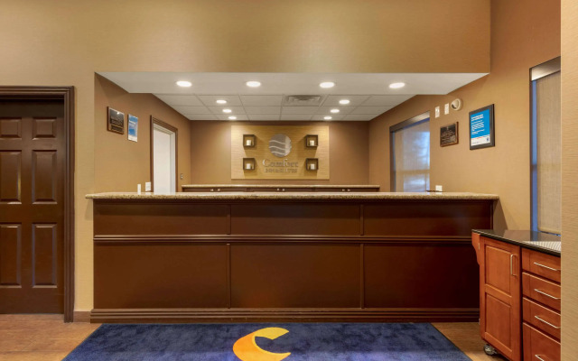 Comfort Inn & Suites Fayetteville - University Area
