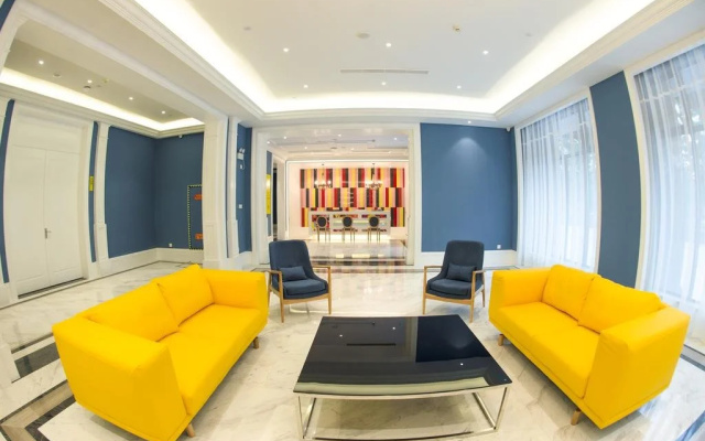 Fanpu Arts Hotel Tongxiang