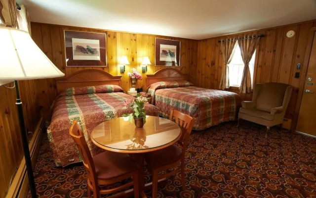 Lantern House Motel