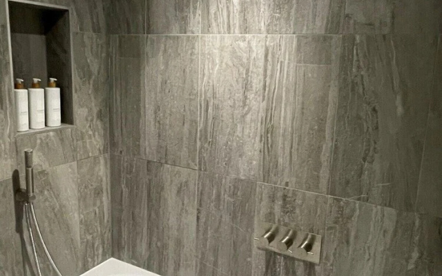 Harbourside Hideaway - Superb Flat With Terrace