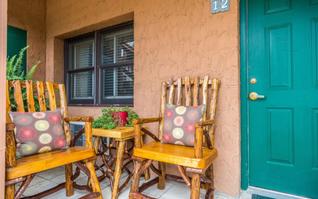 Hemlock Inn