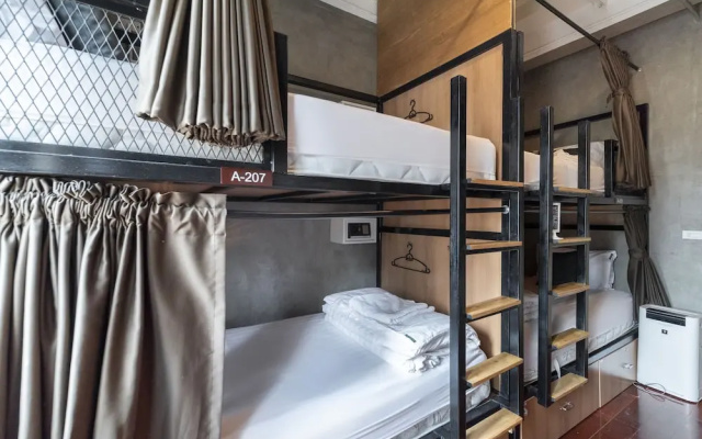 OYO 685 Am Bed Hostel