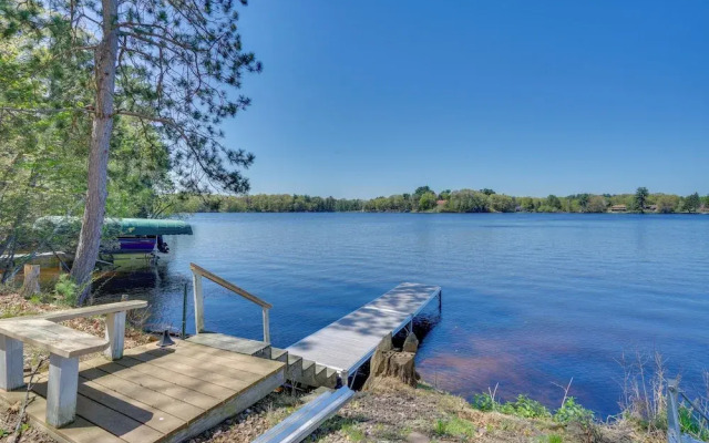 Spacious Lakefront New Auburn Home w/ Sunroom