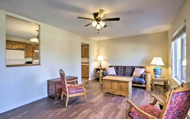 Pet-friendly Grand Junction Townhome w/ Yard!
