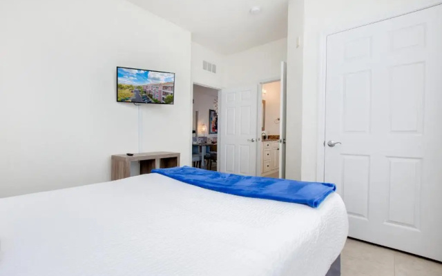 Updated Condo Near Conv Ctr, I-drive & Universal!
