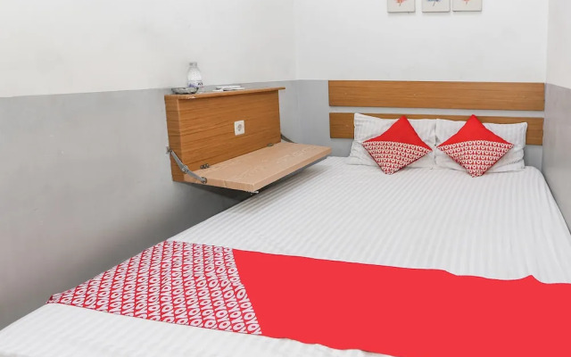 OYO 93584 RukotelNearICE BSD