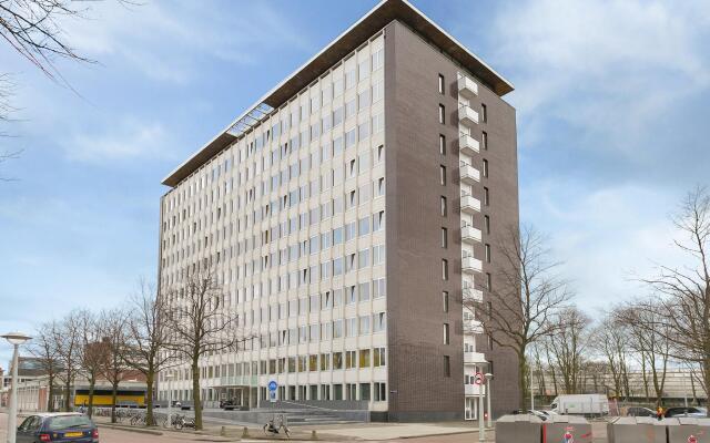 Отель Dutchies Hostel Нидерланды, Амстердам - отзывы, цены и фото номеров - забронировать отель Dutchies Hostel онлайн вид на фасад