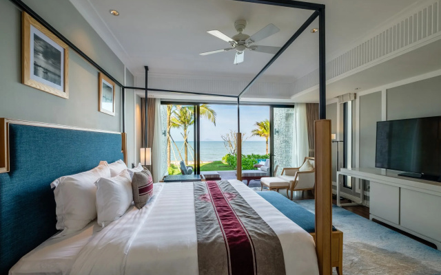 Renaissance Danang Hoi An Resort & Spa