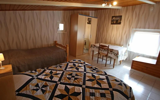 Gite Le Menil, 3 pièces, 6 personnes - FR-1-589-111