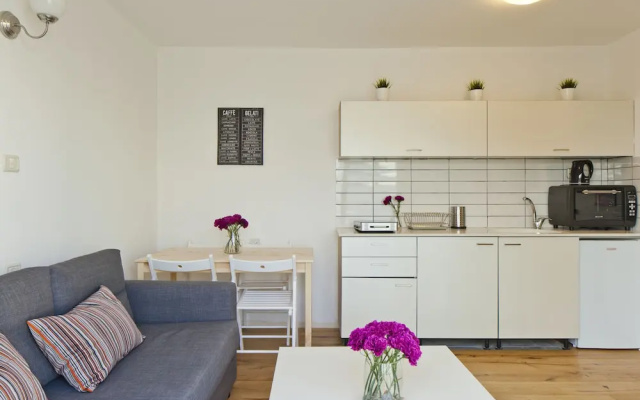 TLV Suites by the sea 3 Rooms