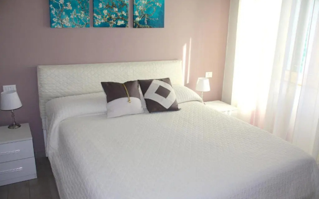 Big Central Room (Adults Only)
