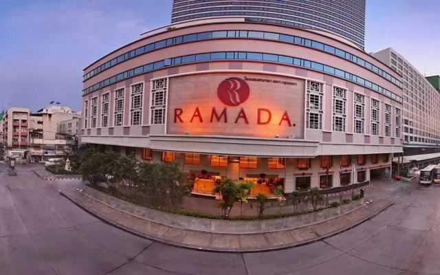 Отель Ramada D'MA Bangkok Таиланд, Бангкок - 1 отзыв об отеле, цены и фото номеров - забронировать отель Ramada D'MA Bangkok онлайн вид на фасад