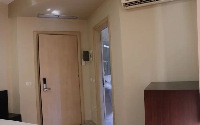 Danis Hotel