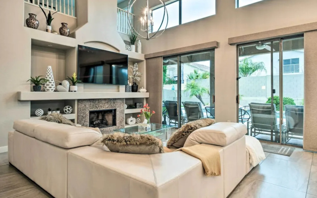 Phoenix Home: Heated Pool, Patio & Mountain Views!