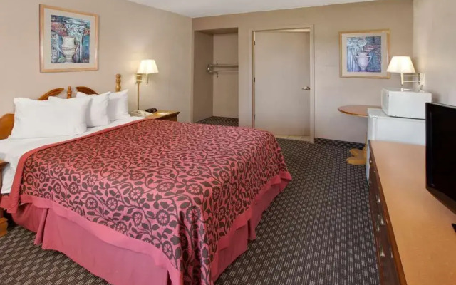 Days Inn & Suites Kokomo