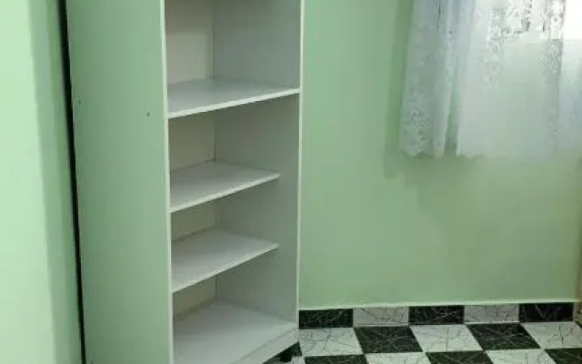 Casa, 1 quadra da praia.