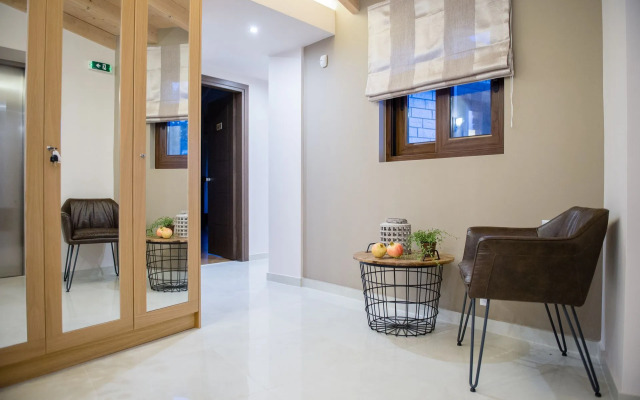 Nepheli Hotel
