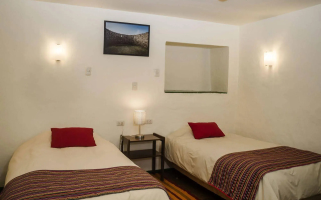 Hostal Corihuasi