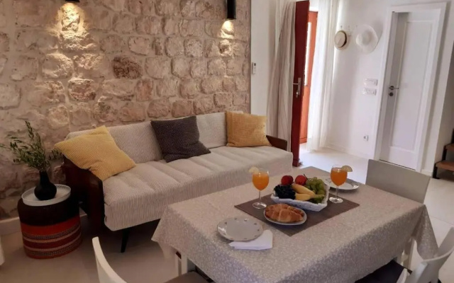 Casa Ruben, private stone house