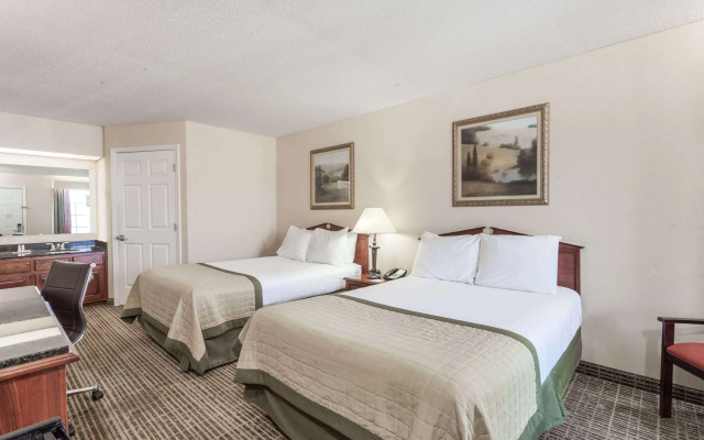 Baymont by Wyndham Hickory