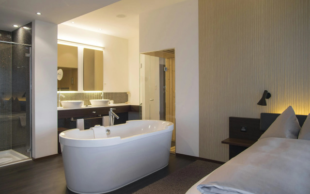 Small Luxury Hotel Wellnesshotel Golfpanorama