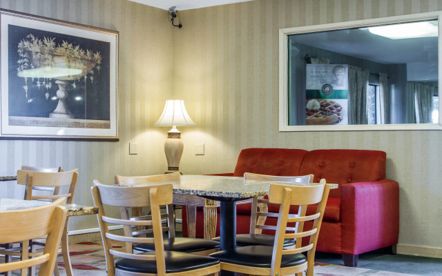 Quality Inn Oakland