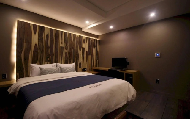 Club Hotel Seomyeon