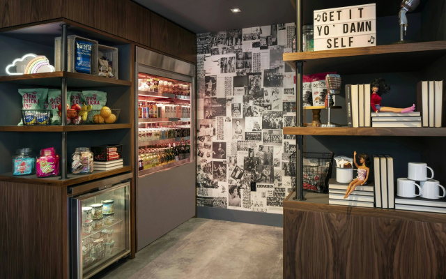 Moxy Nashville Vanderbilt Area