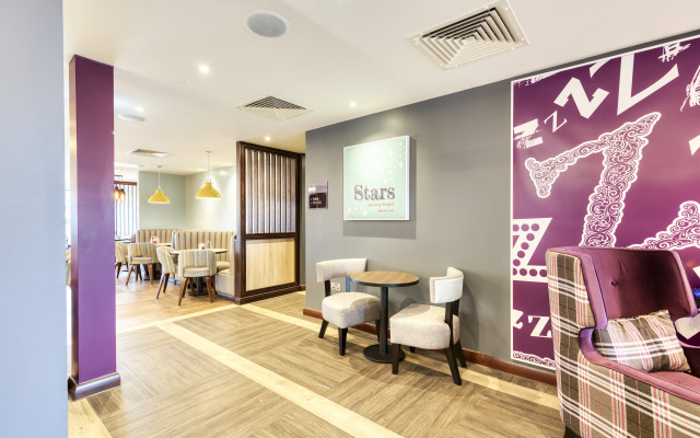 Отель Premier Inn Faversham
