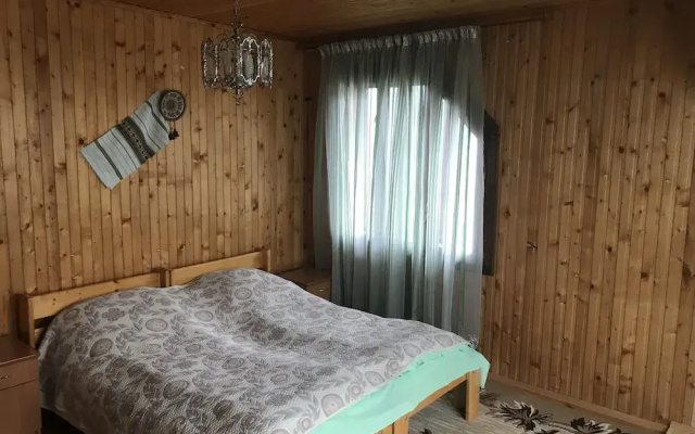 Частный отельный комплекс «Червона калина»