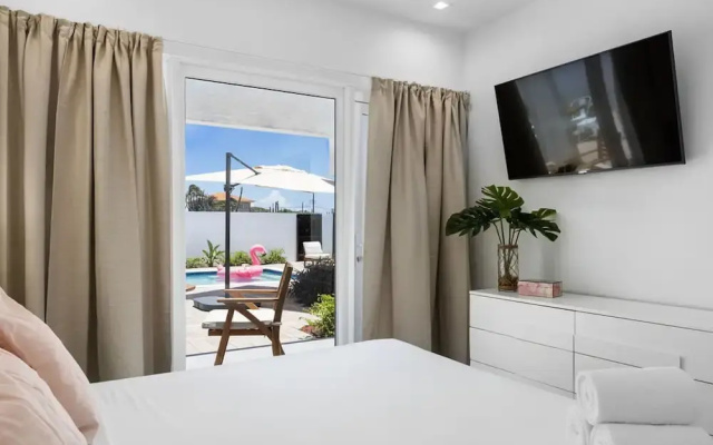 Newly Built Private Pool 3BR Parking Wi-fi