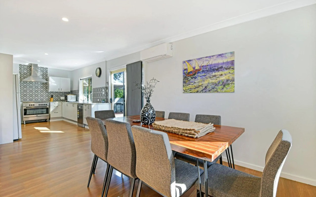 Cottage on Lords
