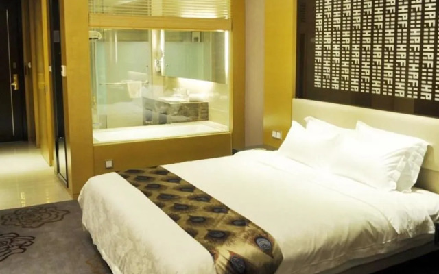 Sailing Hotel