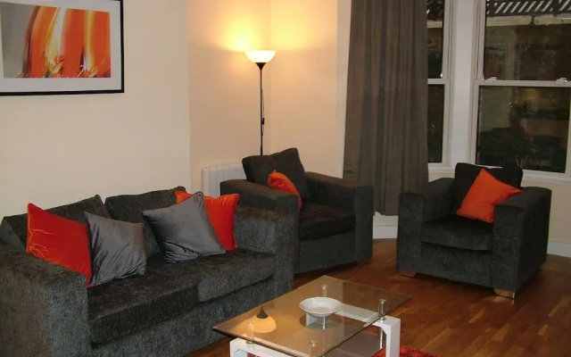 Stratford Apartment