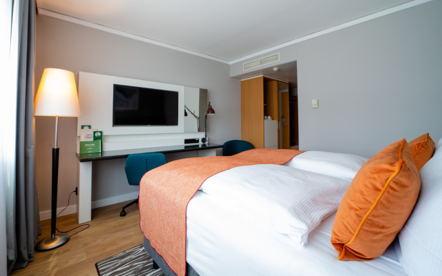 Holiday Inn Berlin Airport - Conference Centre by IHG