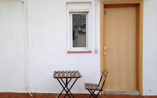Отель Zoo Loco Guest House