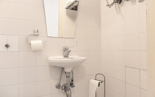 Lovely 2 Apartments - Suitable for Long Stays